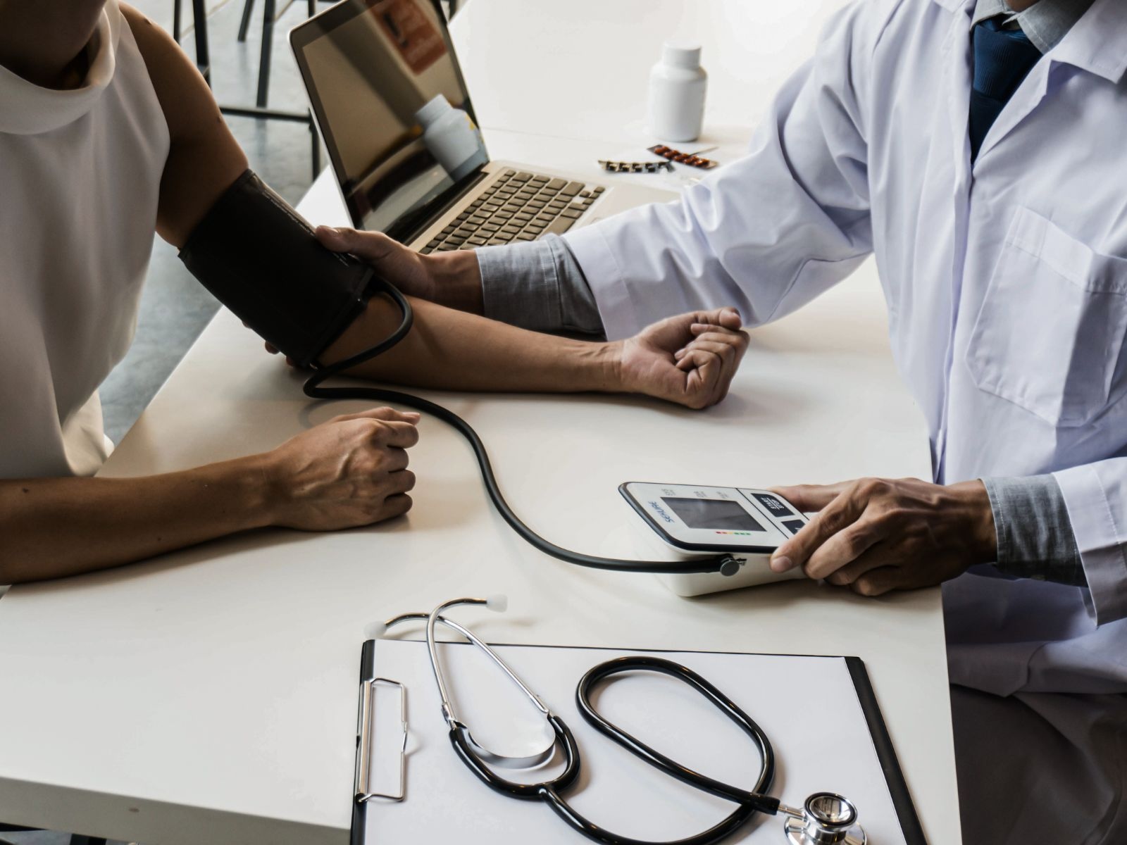 Healthcare provider using motivational interviewing for chronic disease management in a rural community setting